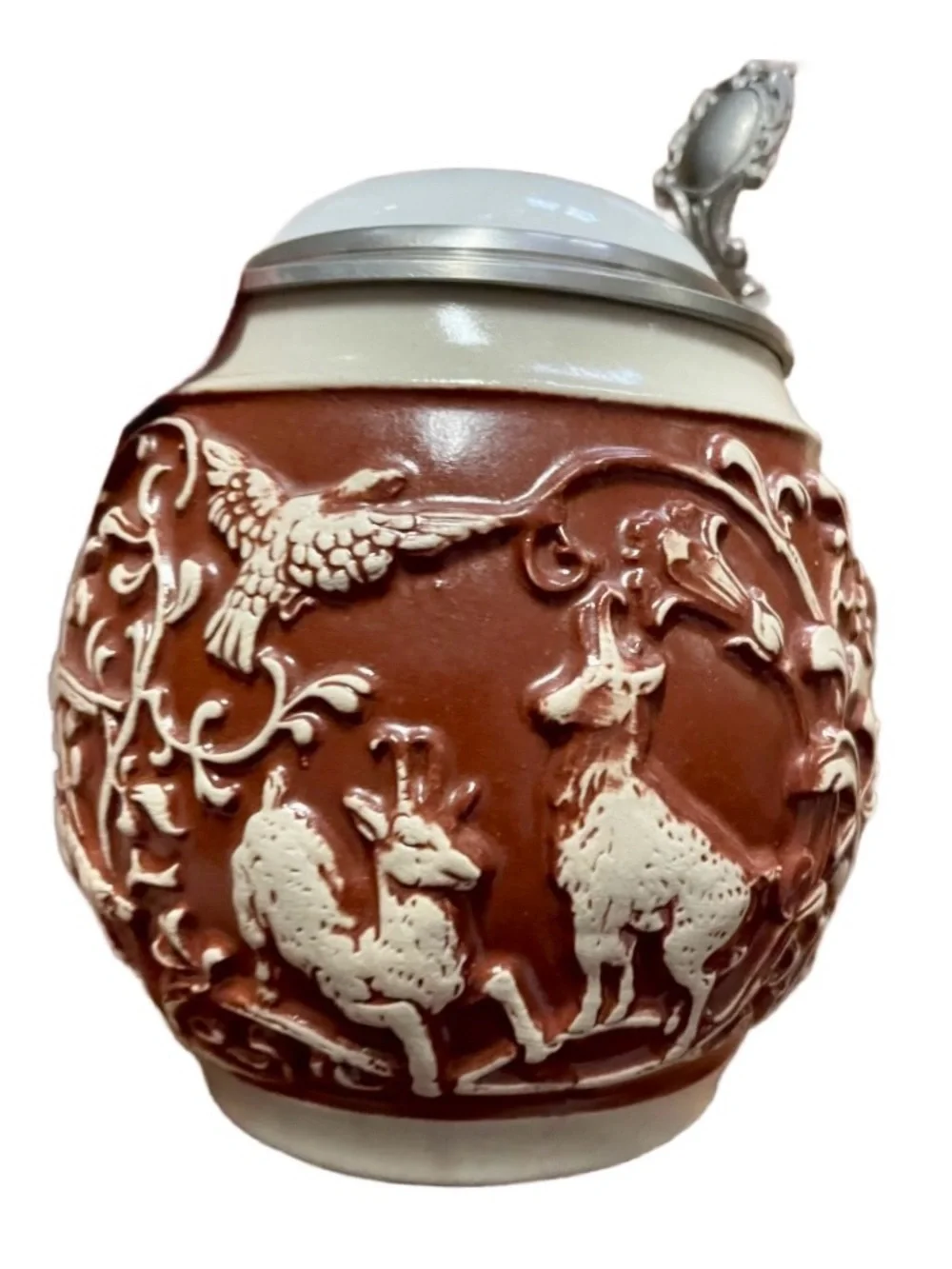 Gerz ~ Limited Edition #2104 ~ Brown & White ~  Hunting Design ~ Tankered